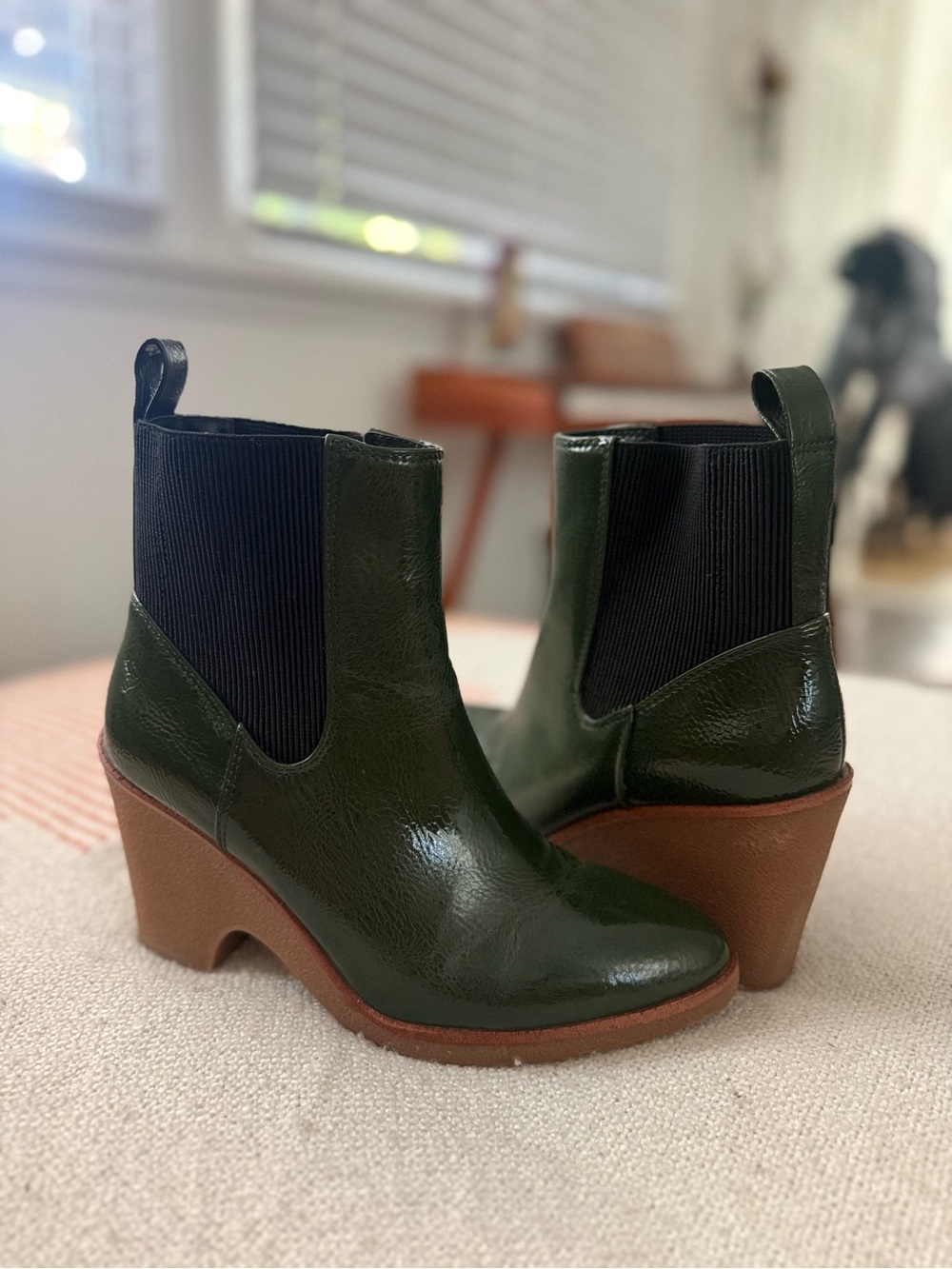 Aerosoles Green Chelsea Ankle Slip On Pointed Toe Boots Women’s 6.5 - Picture 2 of 6